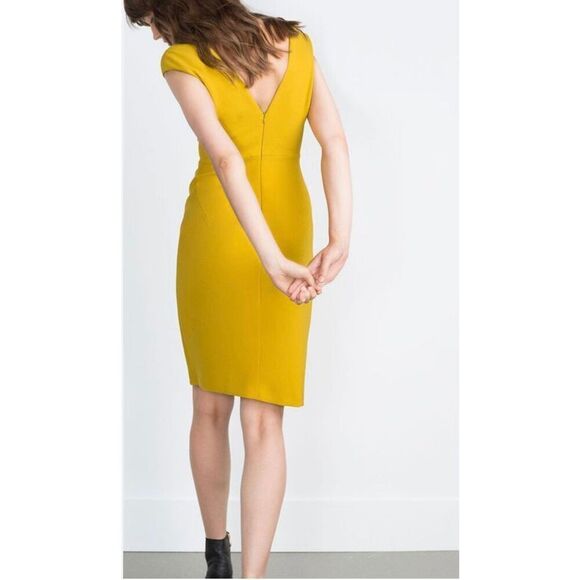 Zara V Neck Fitted Dress - Picture 2 of 7
